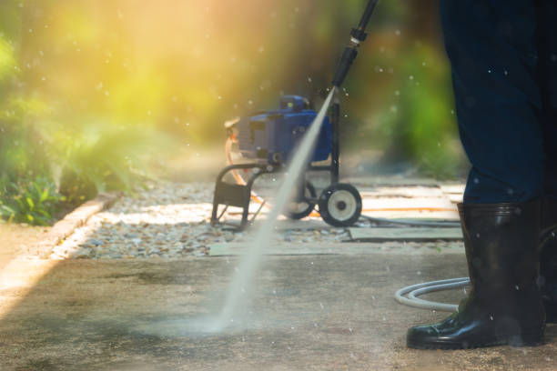 Best Sign and Awning Cleaning  in Muenster, TX